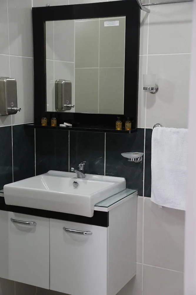 Sahi Divan Hotel Istanbul 2*,