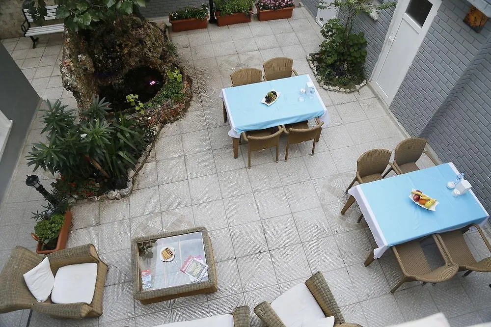 Sahi Divan Hotel Istanbul 2*,